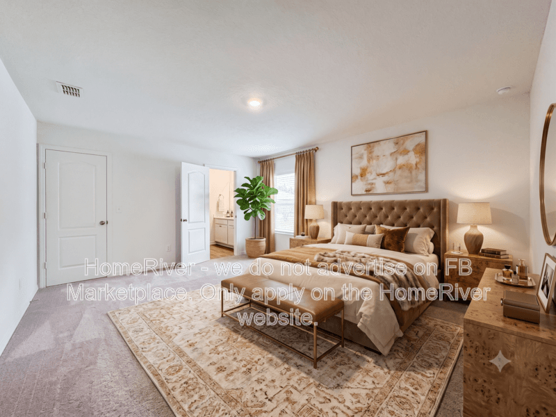 Jacksonville House: 6918 Myrtle Oak Rd