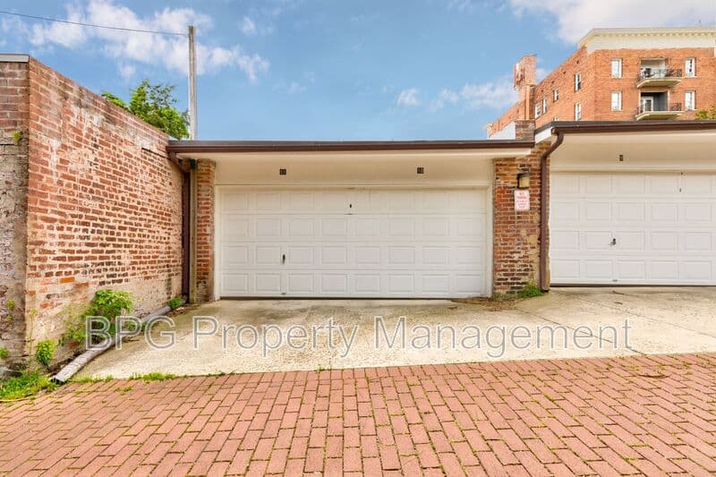 Washington Condo: 2535 13th ST. NW