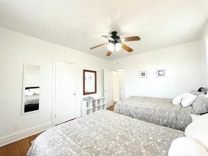St Louis Condo: 6649 Berthold Ave