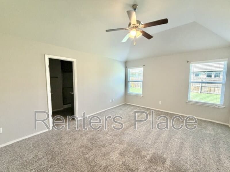Broken Arrow House: 1422 E Utica Pl