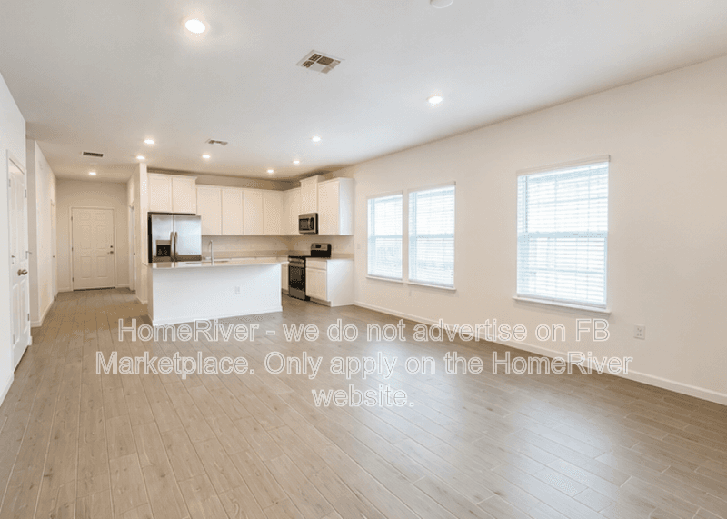 Ocala House: 4477 NW 14th Loop