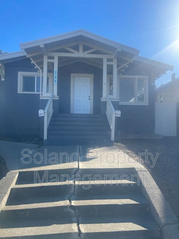 Vallejo House: 729 Alabama St. -
