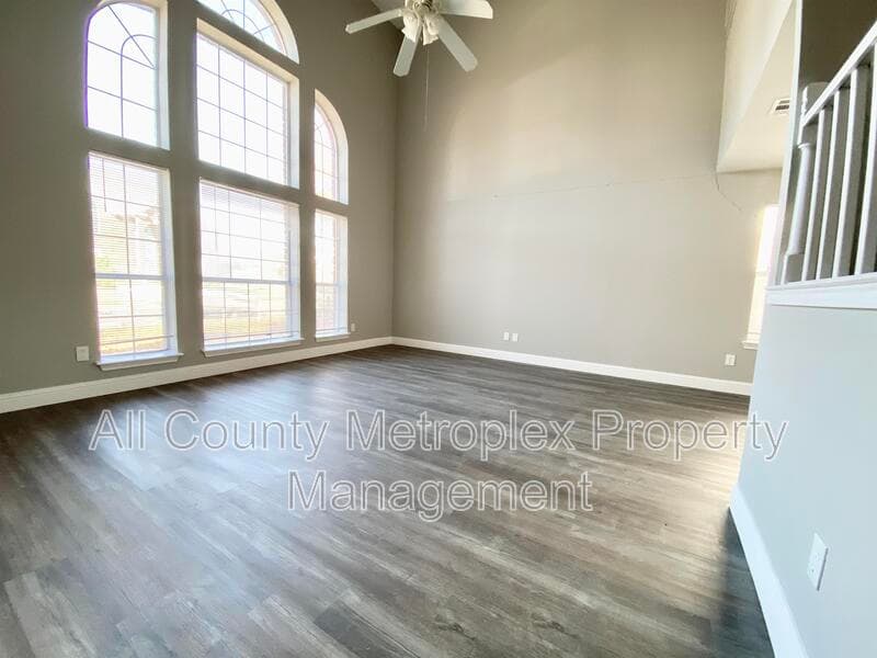 Rowlett House: 3714 Catalina St