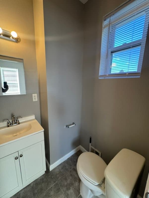 Baltimore Condo: 2101 Chelsea Terrace - 1