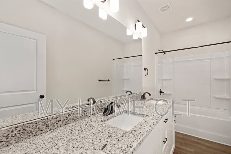 Charlotte Townhome: 2309 Ellen Avenue