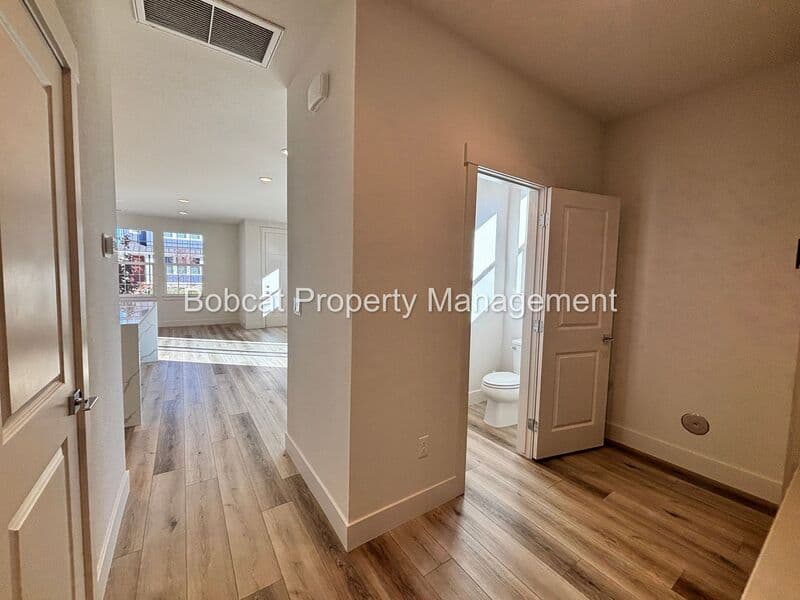Carson City House: 1383 Vine Gate Rd