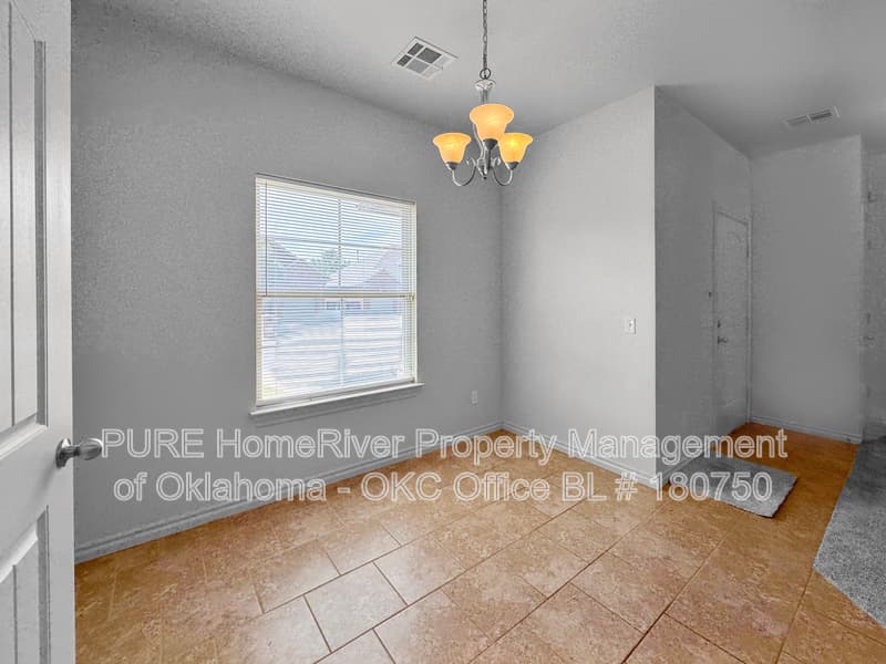 Oklahoma City House: 909 SW 92nd St
