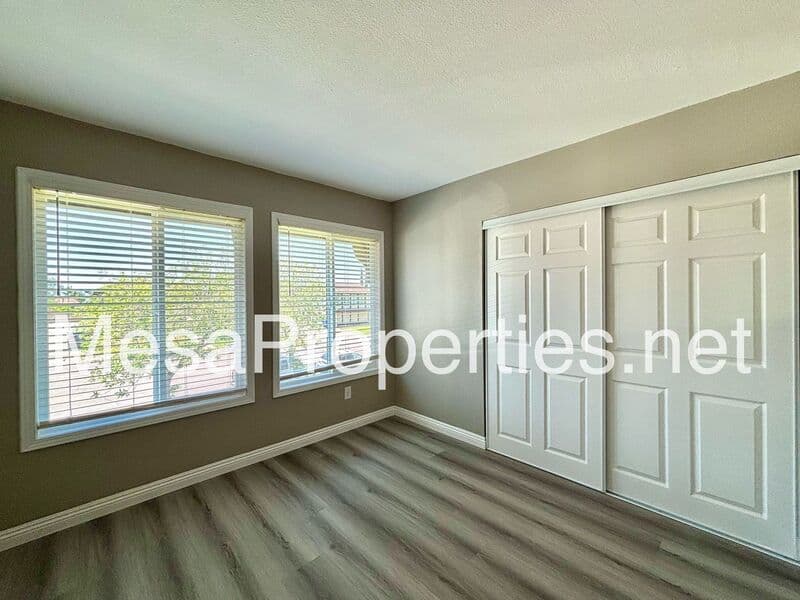 Ontario Condo: 1749 E Fairfield Ct