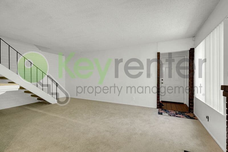 Sacramento House: 2941 Norcade Circle