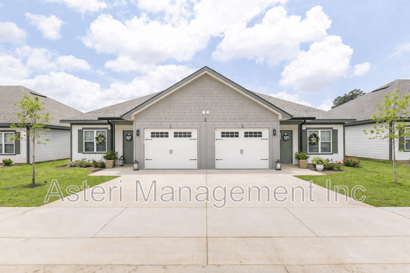 Perry Condo: 2141 Houston Lake Rd