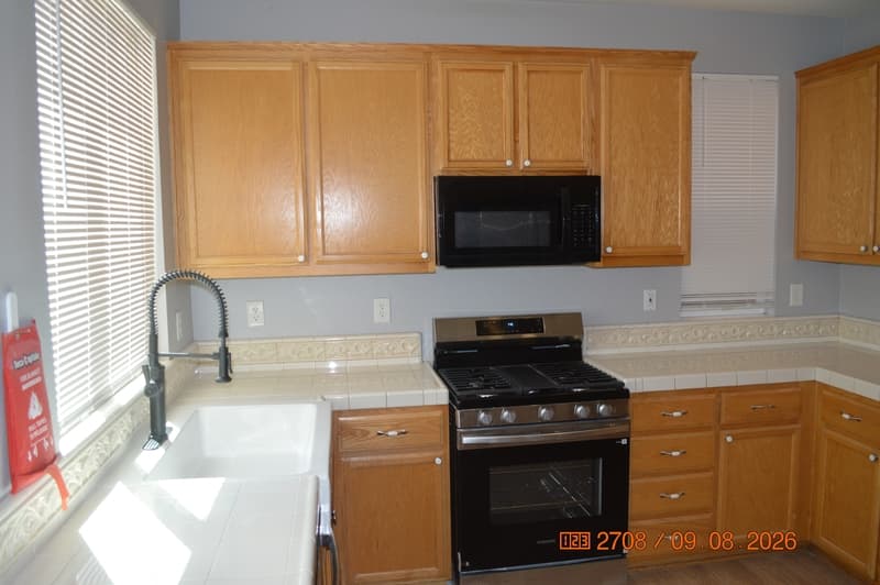 Riverbank House: 5305 Cottage Cove Drive