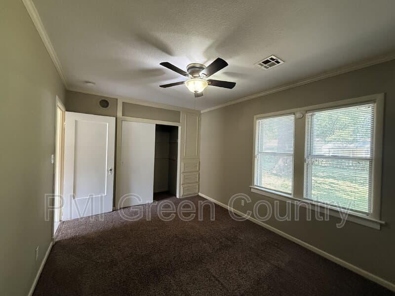 Tulsa House: 5523 S Madison Ave