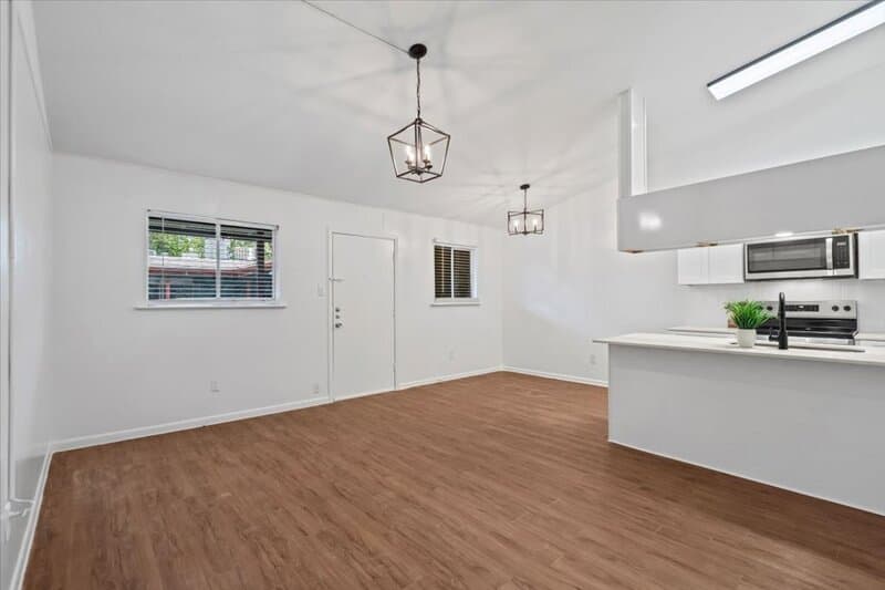 Austin Condo: 3704 Speedway