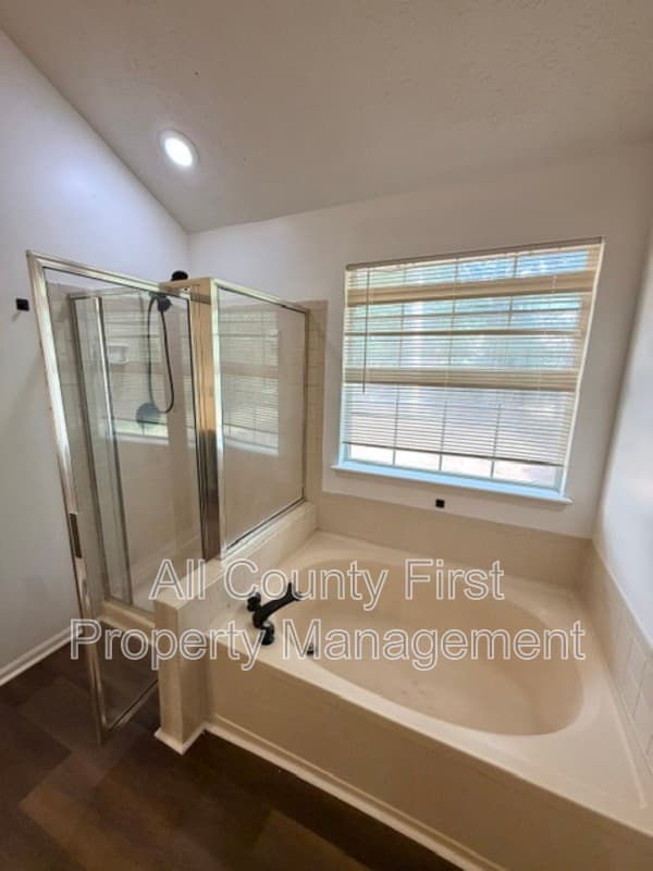 Stone Mountain House: 4932 Wedgewood Place
