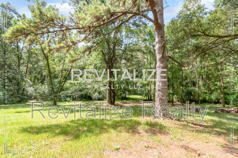 Mobile House: 2365 Sybel Drive