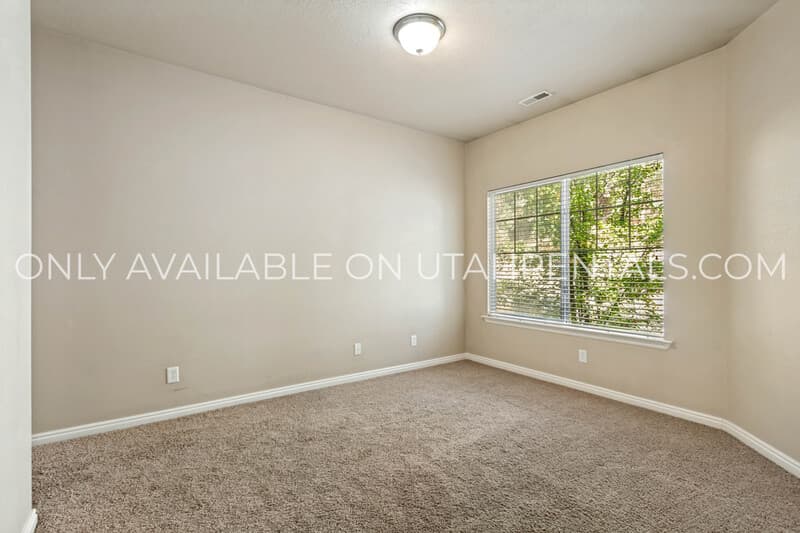 Provo Condo: 1043 Canyon Meadow Dr