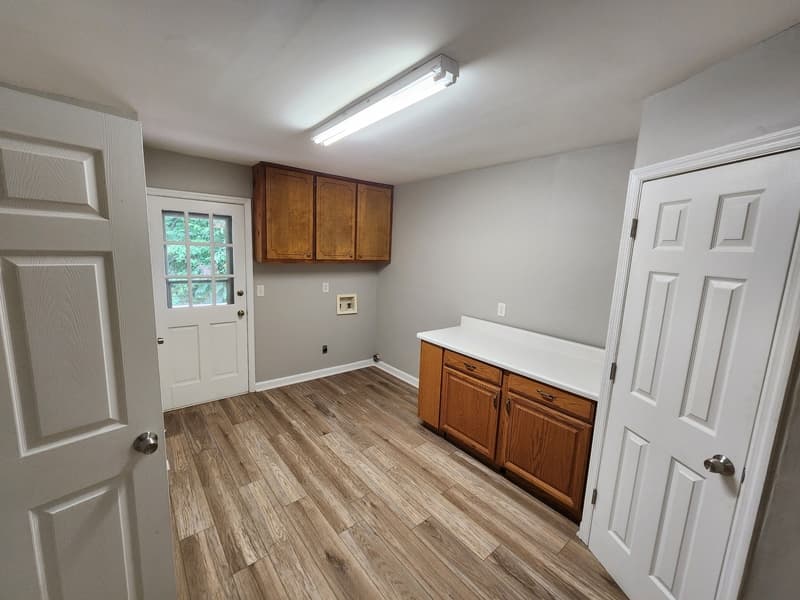 Norcross House: 829 East Glochester Place Northwest