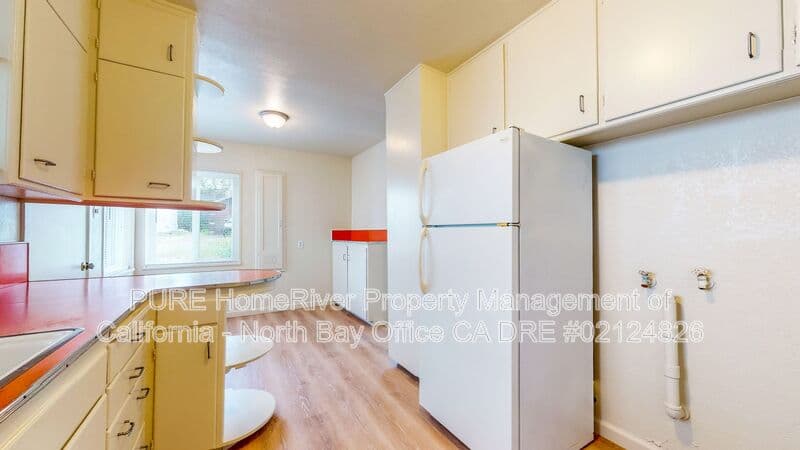 Santa Rosa House: 4942 Sonoma Hwy
