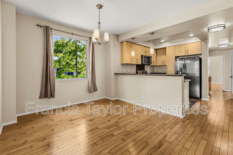 Escondido Condo: 405 W 2nd Avenue