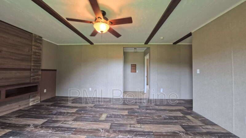 Douglasville House: 166 Clonts Road