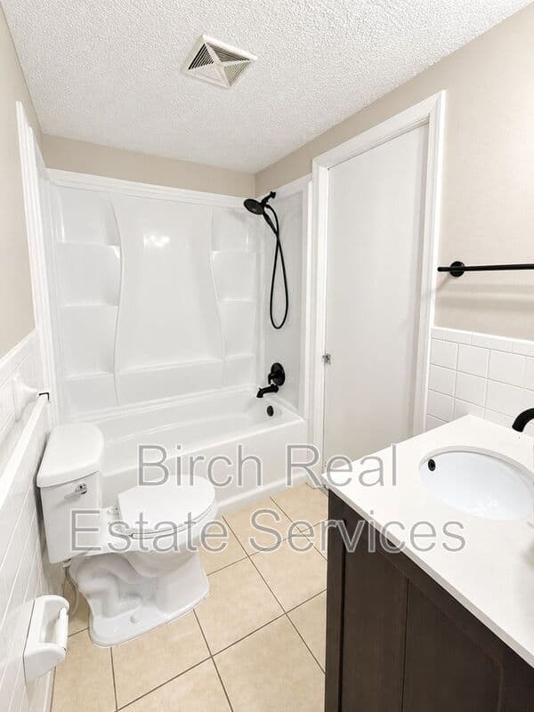 New Port Richey House: 5842 Georgia Ave