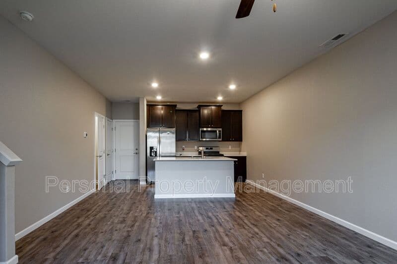 Vancouver Townhome: 15207 NE 72nd Way