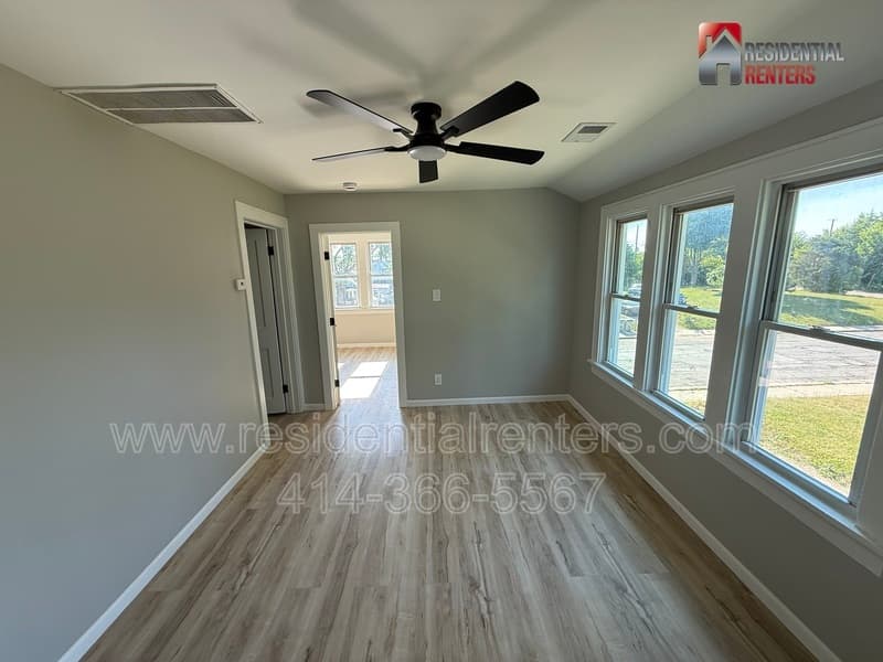Milwaukee Condo: 3351 N 6th Street