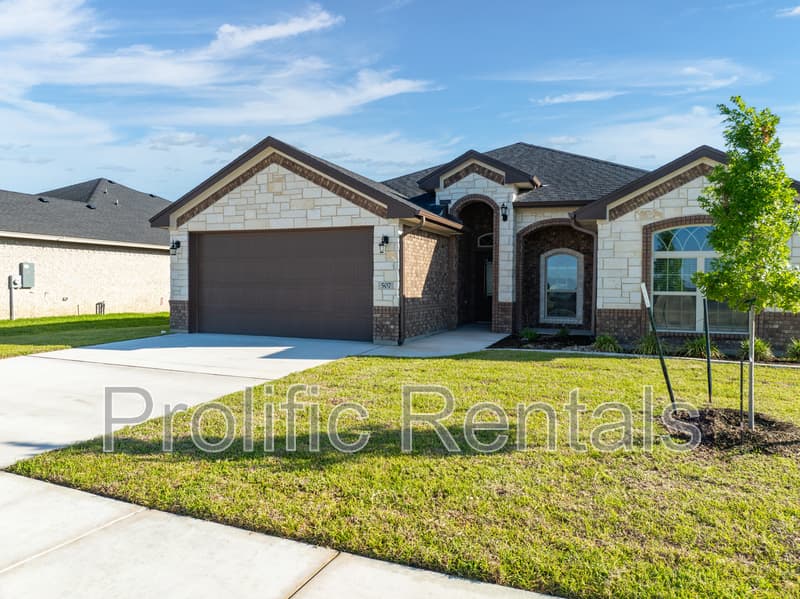 Killeen House: 507 Tooter Street