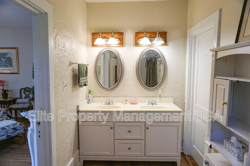 Lula Condo: 5904 Wall Street