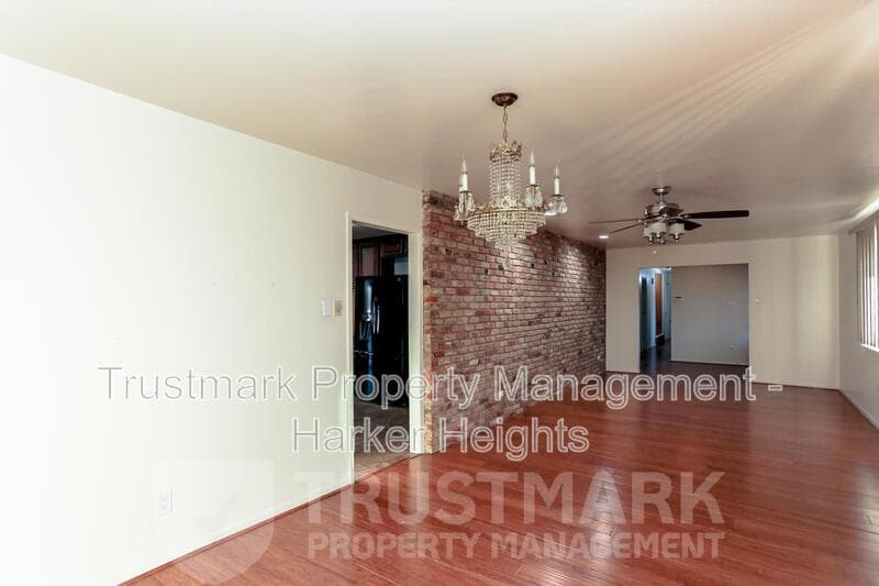 Harker Heights House: 101 Highland Oaks Drive