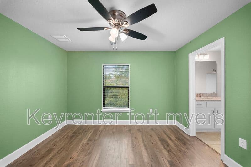 Lehigh Acres House: 490 Windermere Dr