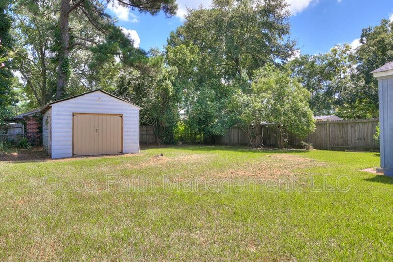 Augusta House: 2507 Elderberry Drive