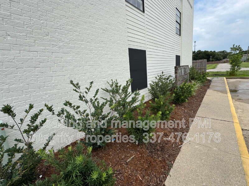 Lafayette Condo: 105 Meaux Blvd Apt 7