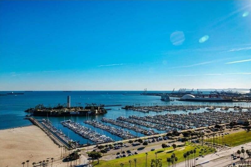 Long Beach Condo: 700 E. Ocean Blvd.