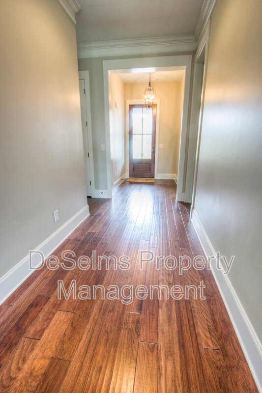 Thompson's Station House: 3125 Hazelton Drive