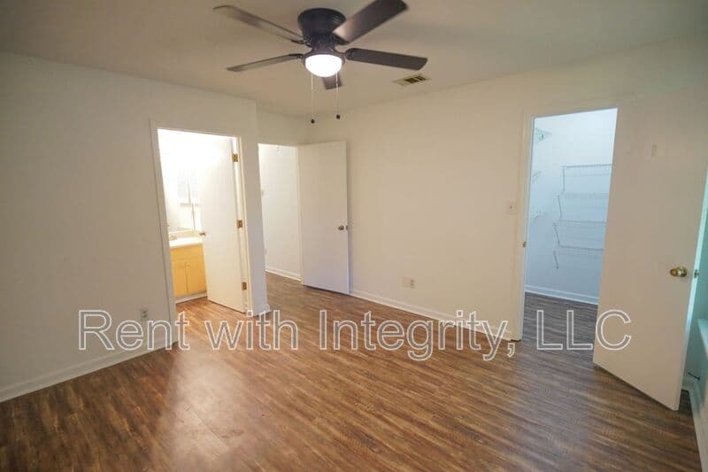 Tallahassee House: 2418 Ian Drive