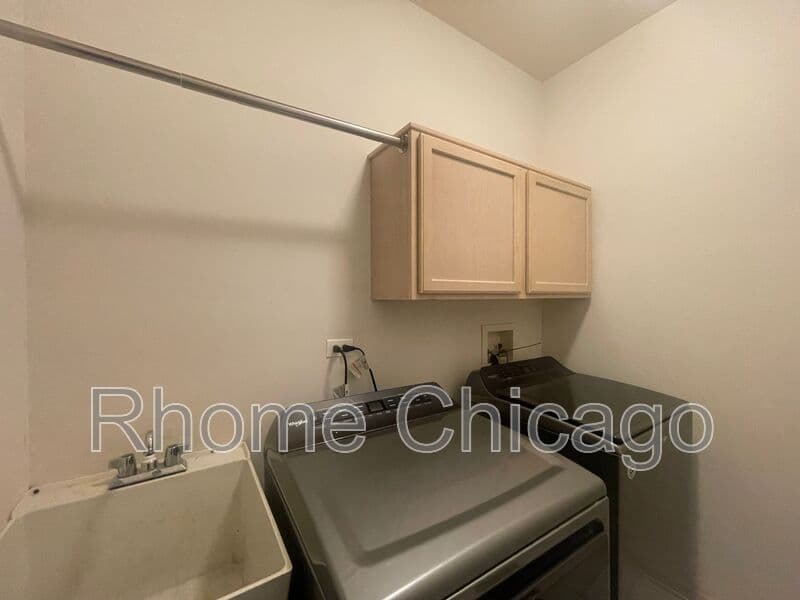 Carol Stream House: 1034 Idaho St.