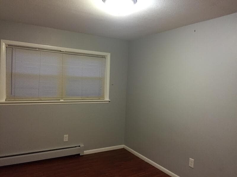 Monticello Condo: 705 E 3rd St #1