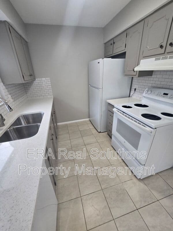 Columbus Condo: 852 S Roys Ave