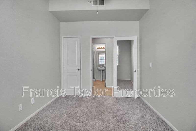 San Marcos House: 633 Kellogg Street