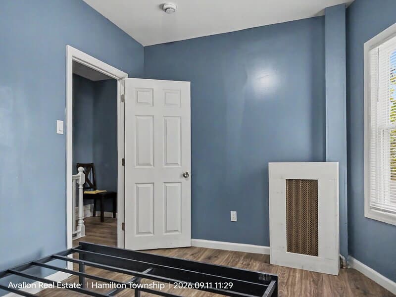 Hamilton House: 1275 Hamilton Avenue