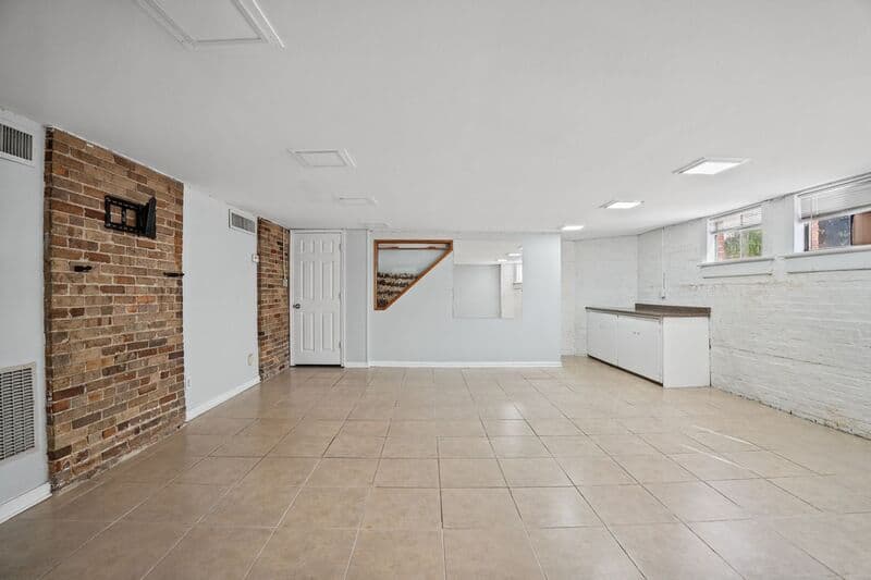 Fredericksburg Condo: 1122 Caroline St