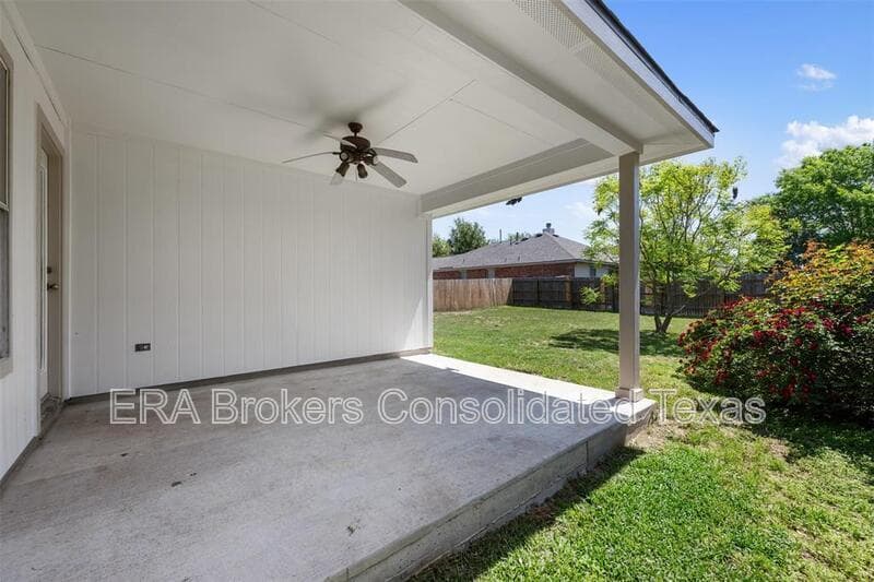 Pflugerville House: 18513 Silent Water Way