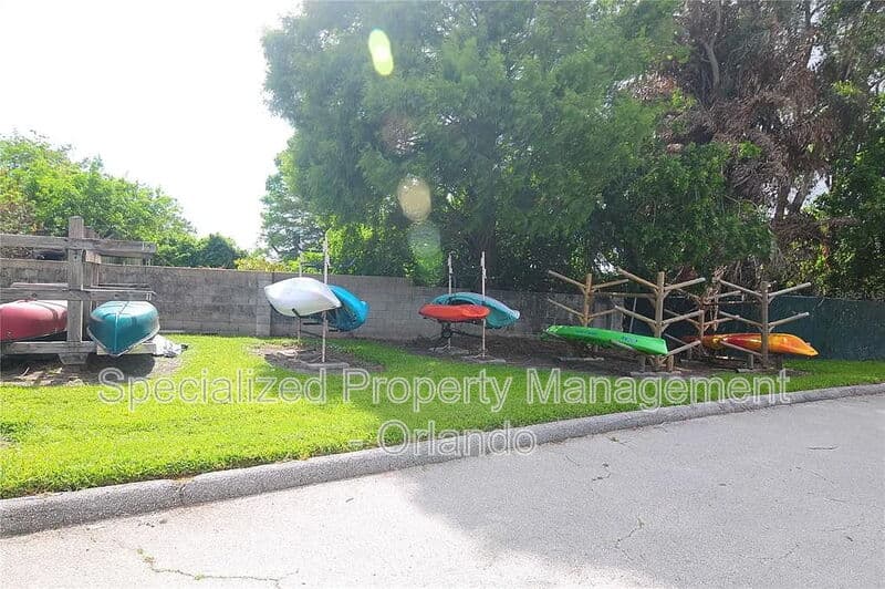 Altamonte Springs Townhome: 685 Scarlet Oak Cir