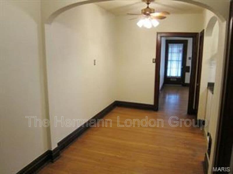 Saint Louis Condo: 4515-4517 Rosa