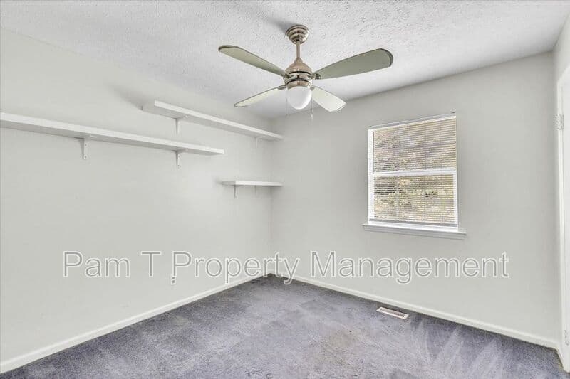 Savannah House: 4 Gunpowder Ct.