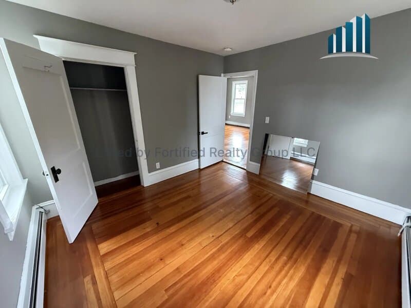 Fall River Condo: 76 Angell St