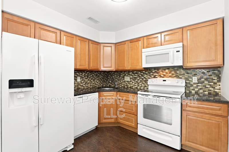 Mt. Laurel Townhome: 106 Willow Turn