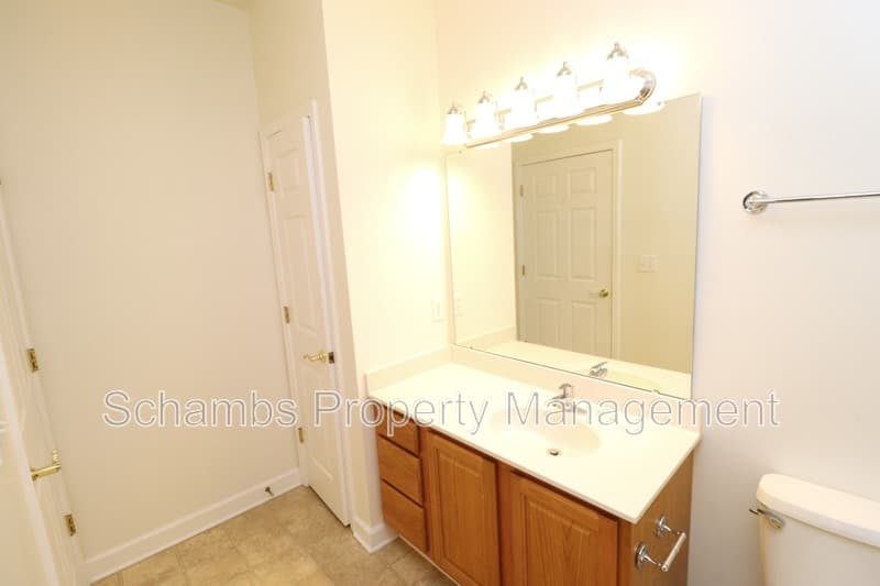 Apex Condo: 223 Eyam Hall Ln