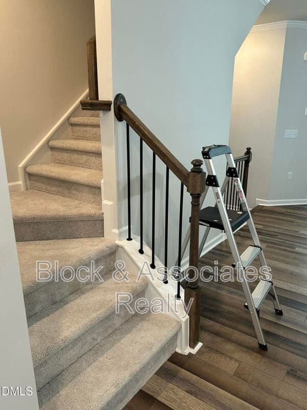 Wake Forest House: 608 Gimari Drive